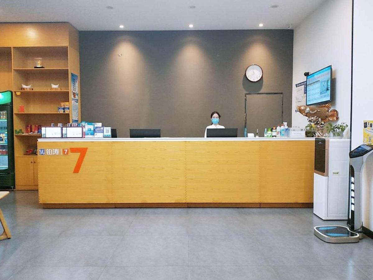 7Days Premium Nanchang Liantang Yingbin Middle Avenue Xiaolan Industrial Park Branch Hotel Kültér fotó